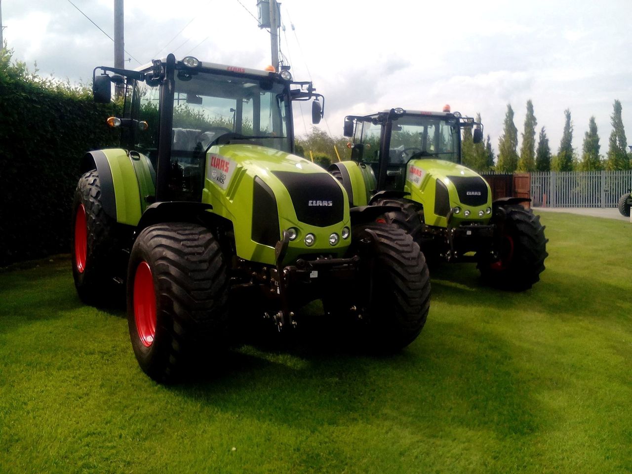 13 thefts of GPS from tractors recorded over the weekend