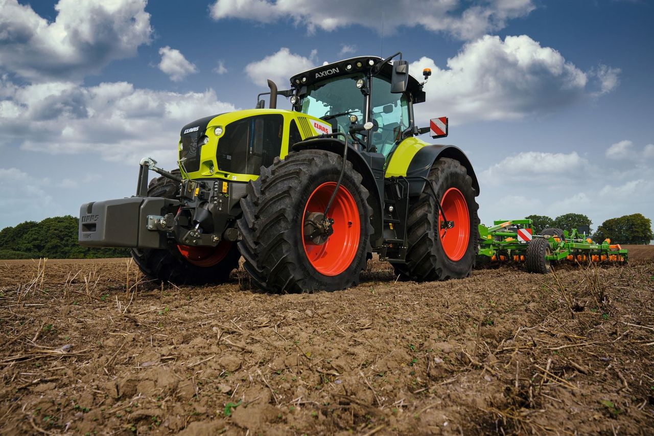 Claas revenues rise by almost 20%