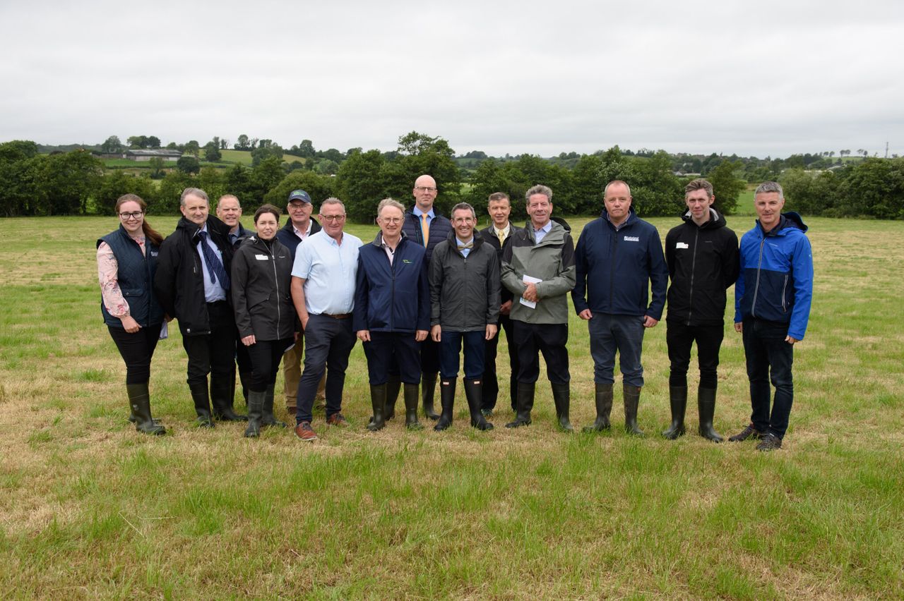 Water quality: Minister Muir visits ASSAP farm in Monaghan