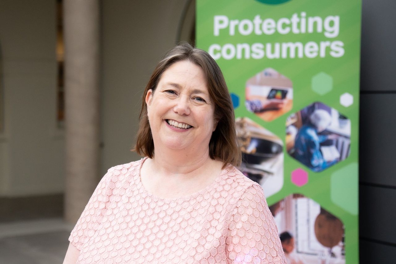 Struggling small businesses in NI urged to seek help on energy bills
