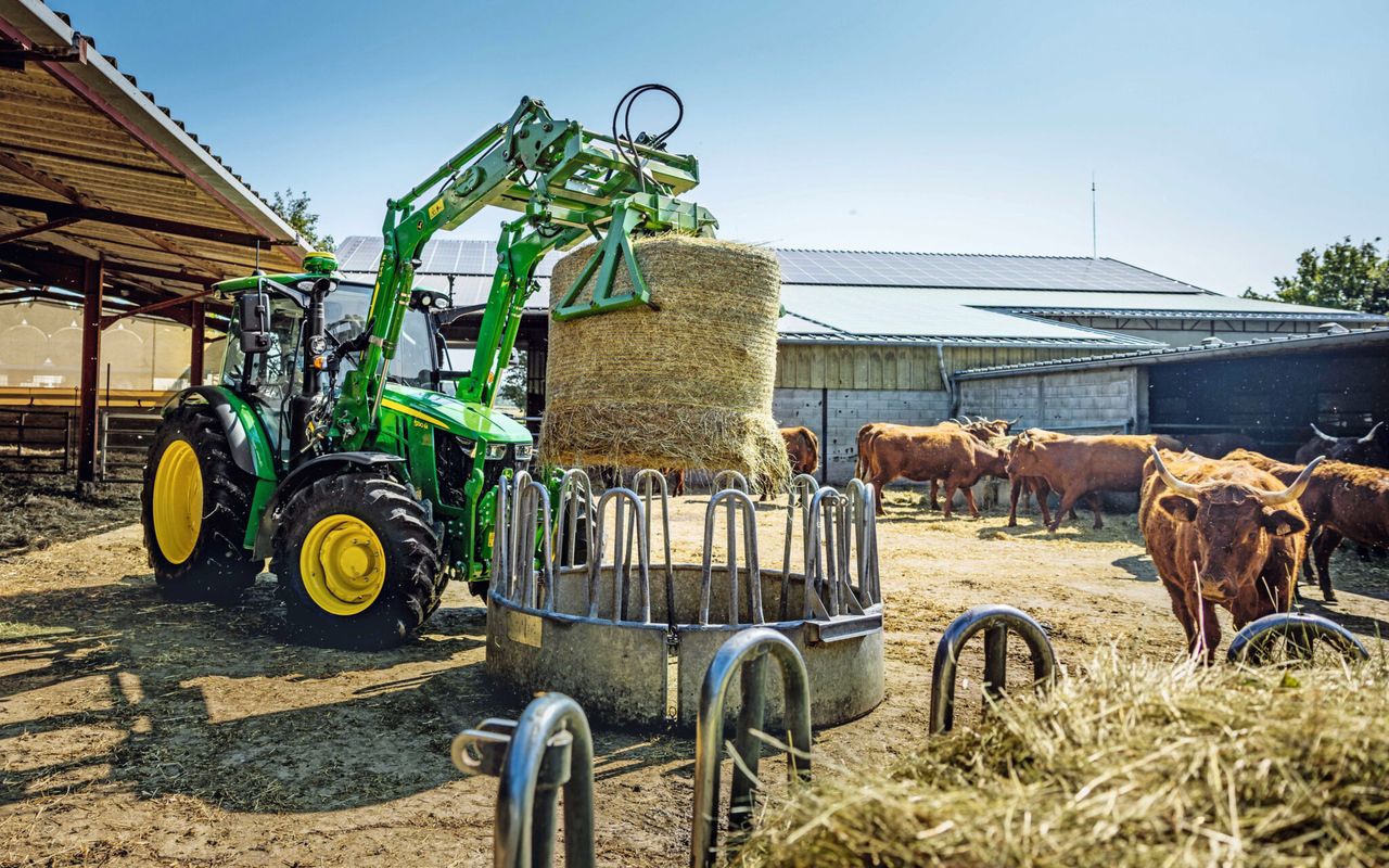 John Deere upgrades 5M series with power and tech