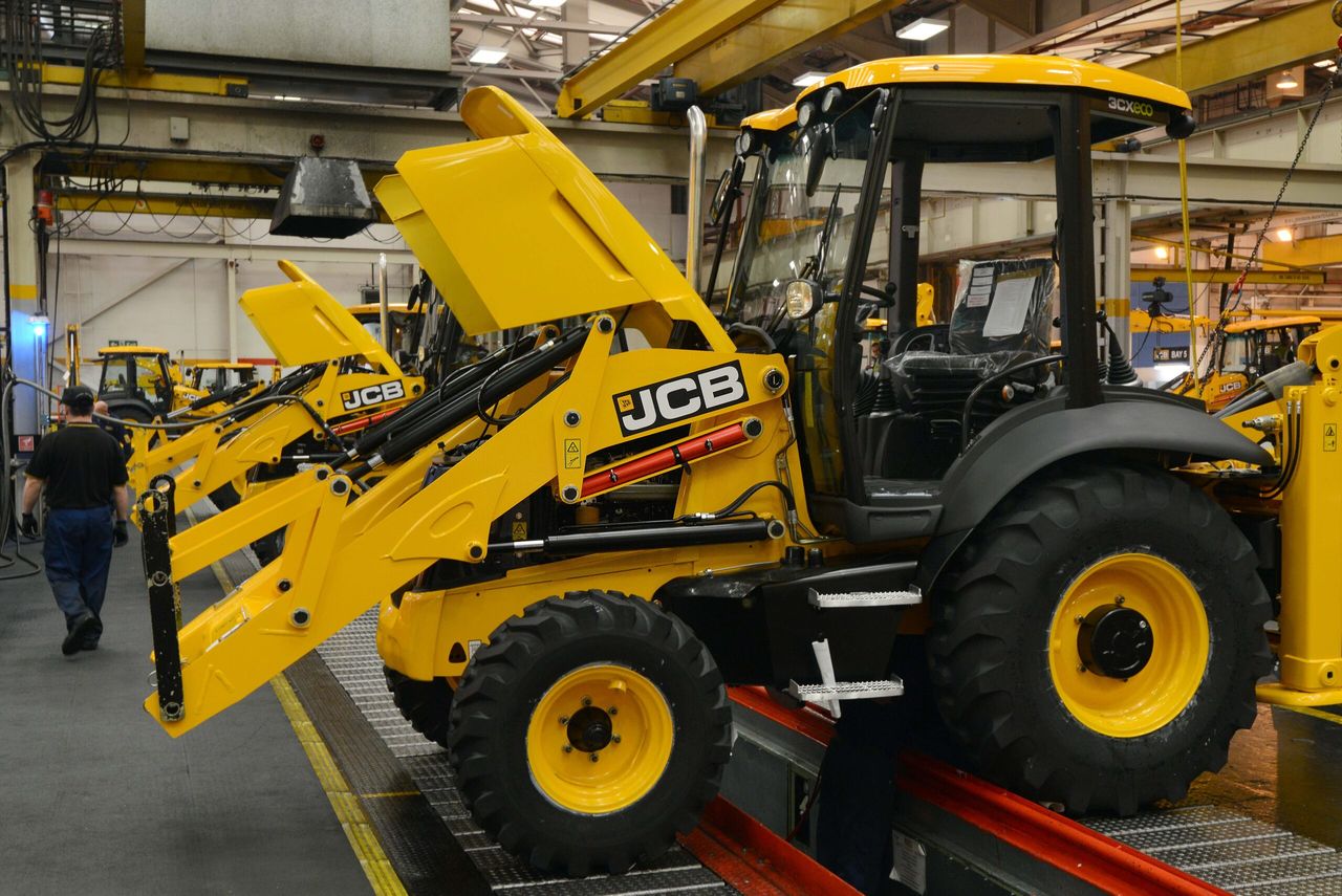 JCB to extend UK production shutdown to ‘at least’ end of April