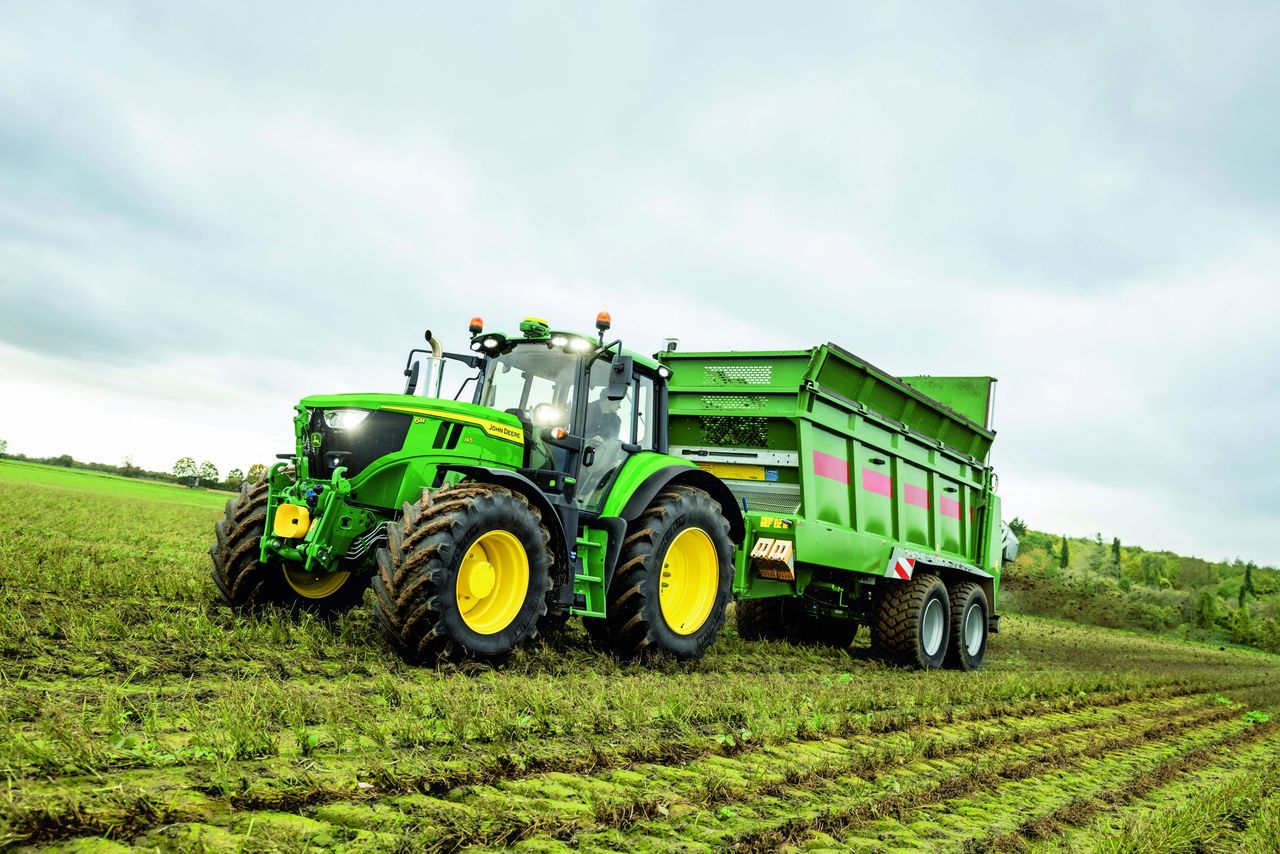 Farmer launches objection to John Deere’s $99m ‘right to repair’ settlement