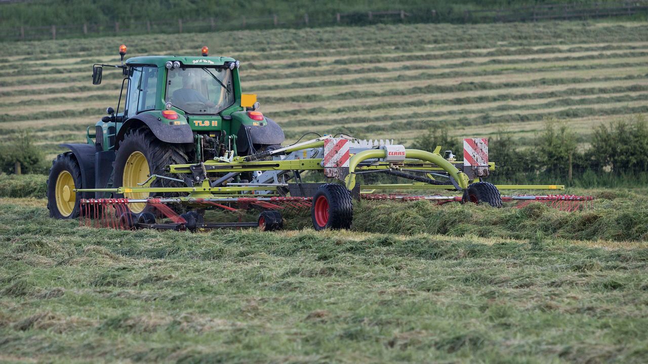 What is the cost of silage on conacre?